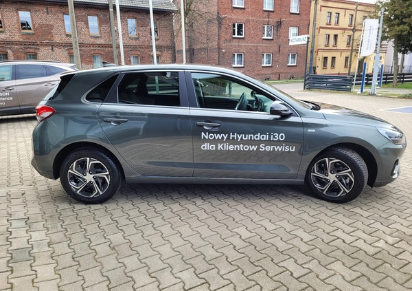 Hyundai I30 cena 98900 przebieg: 7500, rok produkcji 2022 z Skępe małe 154